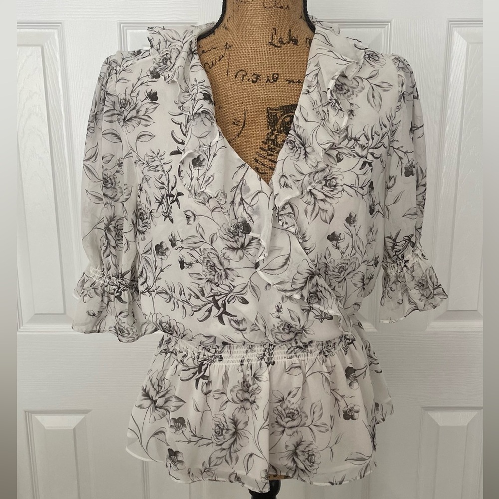 Calvin Klein floral ruffle peplum blouse - Size L